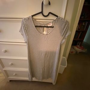 cute black and white striped dress!